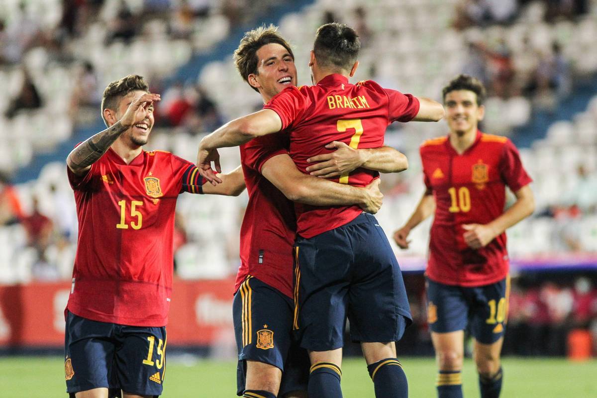 德布劳内重要时刻出色防守,西班牙队带队取胜! 德布劳内重要时刻出色防守,西班牙队带队取胜!