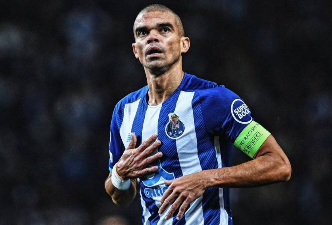 今夜斯图加特调整名单以备欧超杯布莱顿赛后主帅复盘，网友：辽宁本钢围绕葡超门线救险的简单介绍